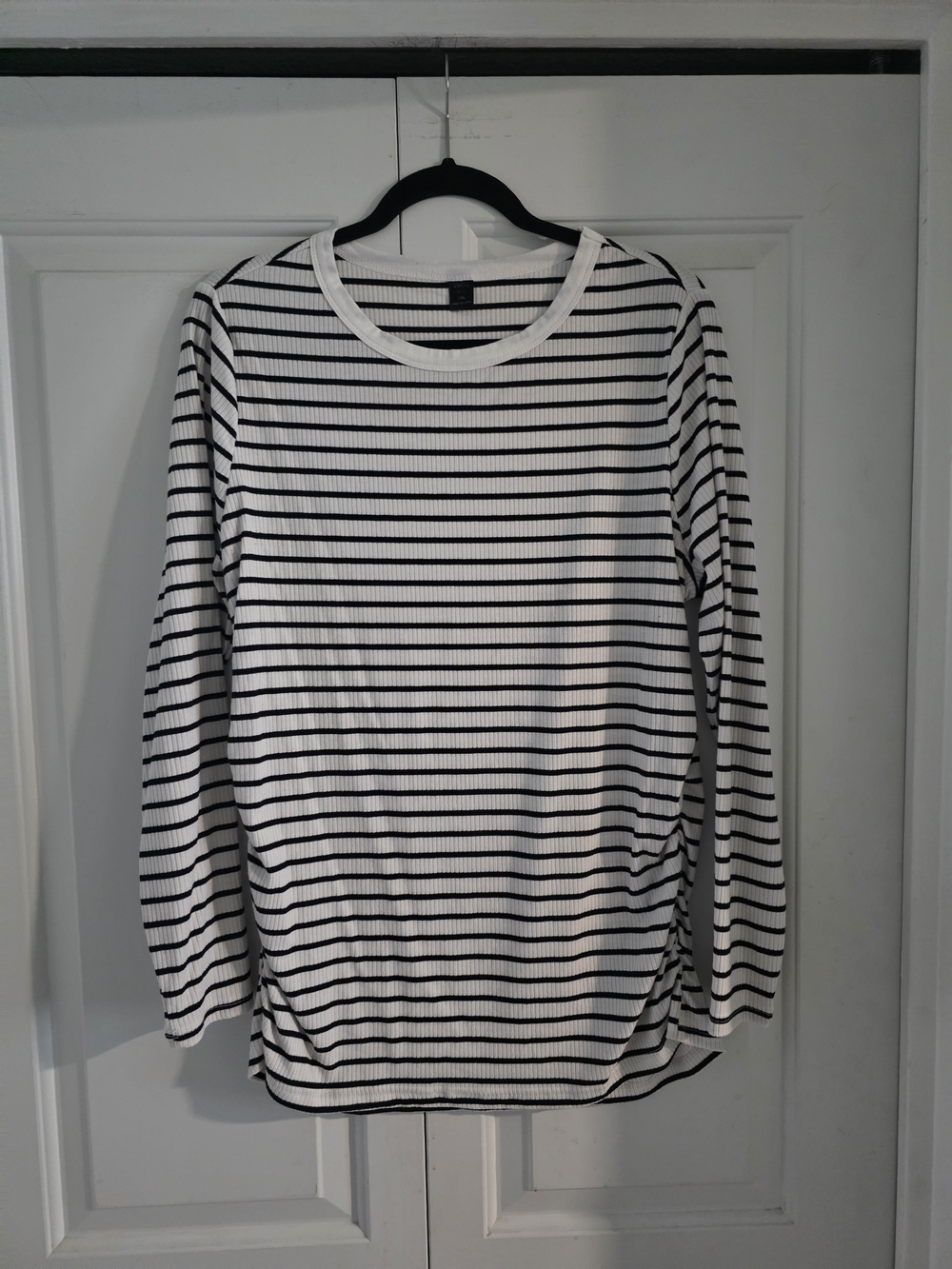 SHEIN Black and White Striped Long Sleeve Tee